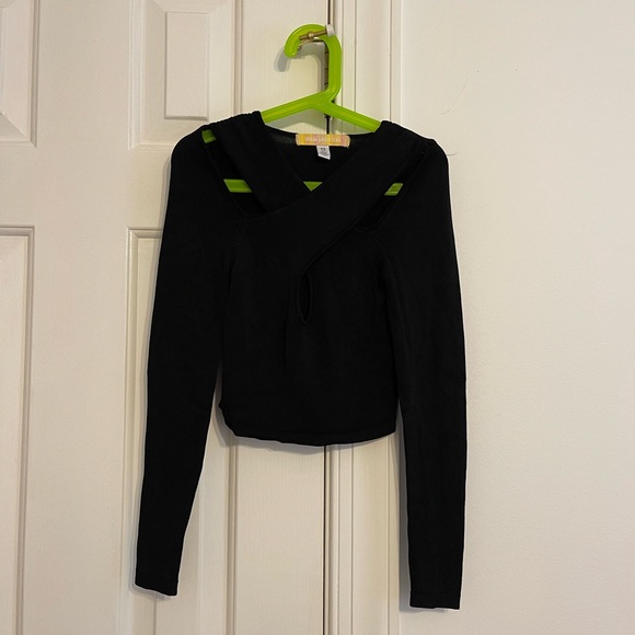 UO Cassidy Reversible Cutout Sweater - Picture 6 of 8
